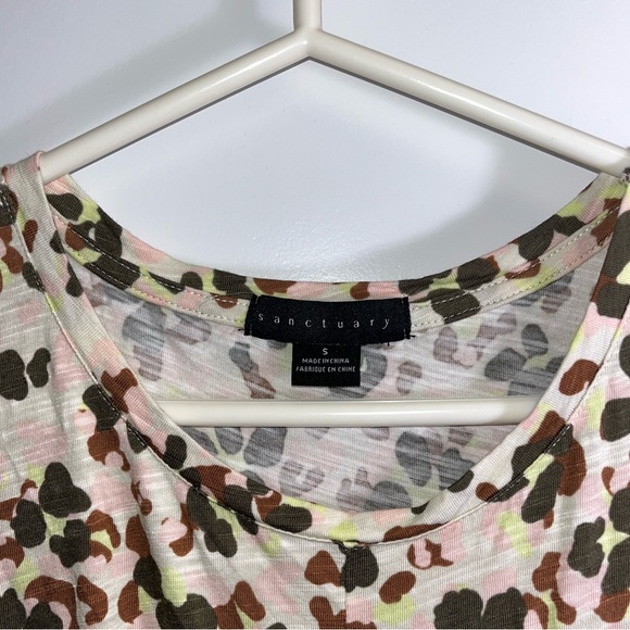 Sanctuary Printed Twist Front Top Size Small Green Print - Picture 5 of 6